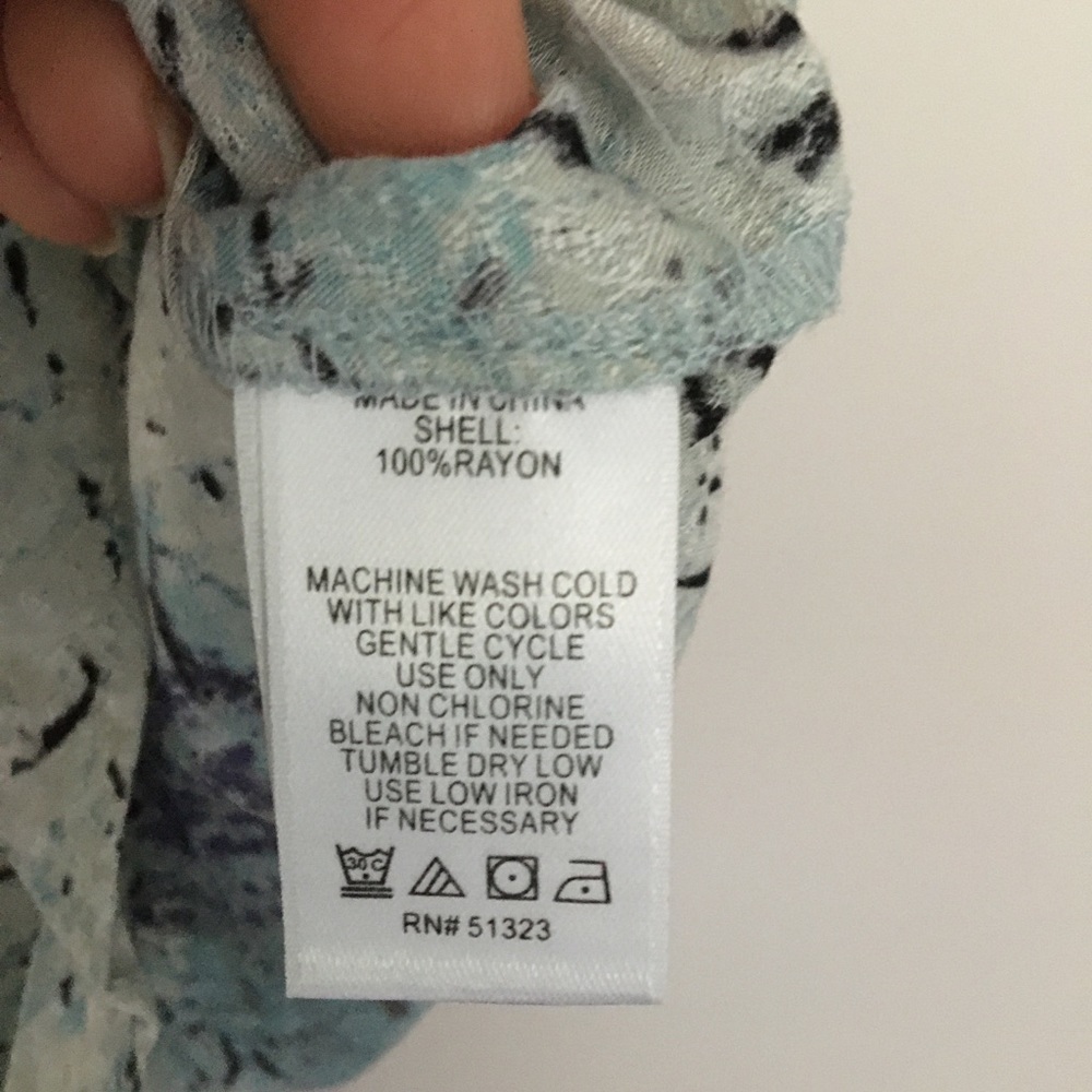 1.State Cami W Split Hem Top - image 5